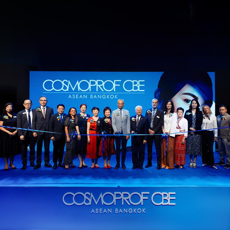 ZQ-II блистает на COSMOPROF CBE ASEAN: инновационные эстетические решения и расширение глобального рынка
